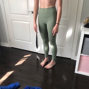 High waisted Ivivva tights